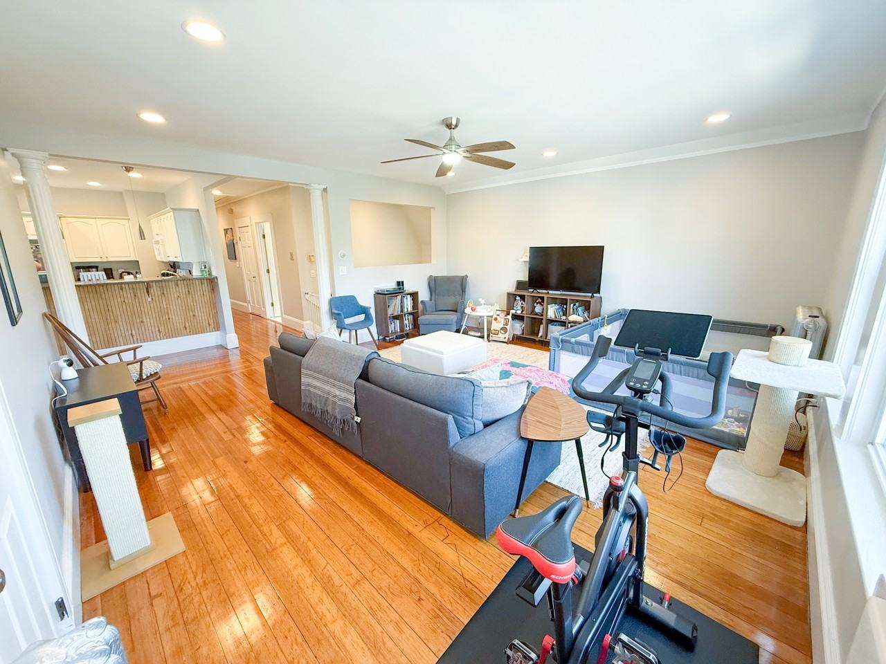 410 S Huntington Ave #3 - Photo 2 of 28