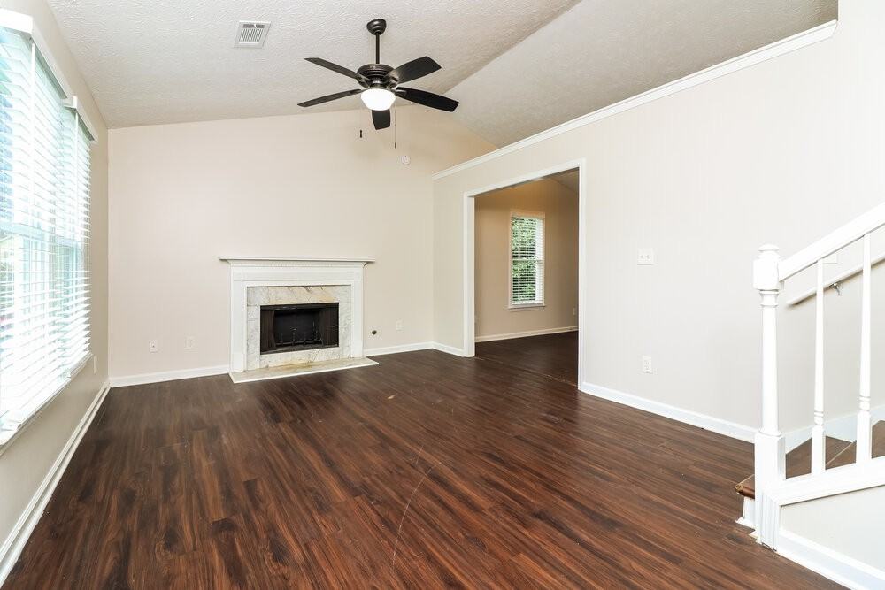 157 Aztec Way Se - Photo 6 of 18