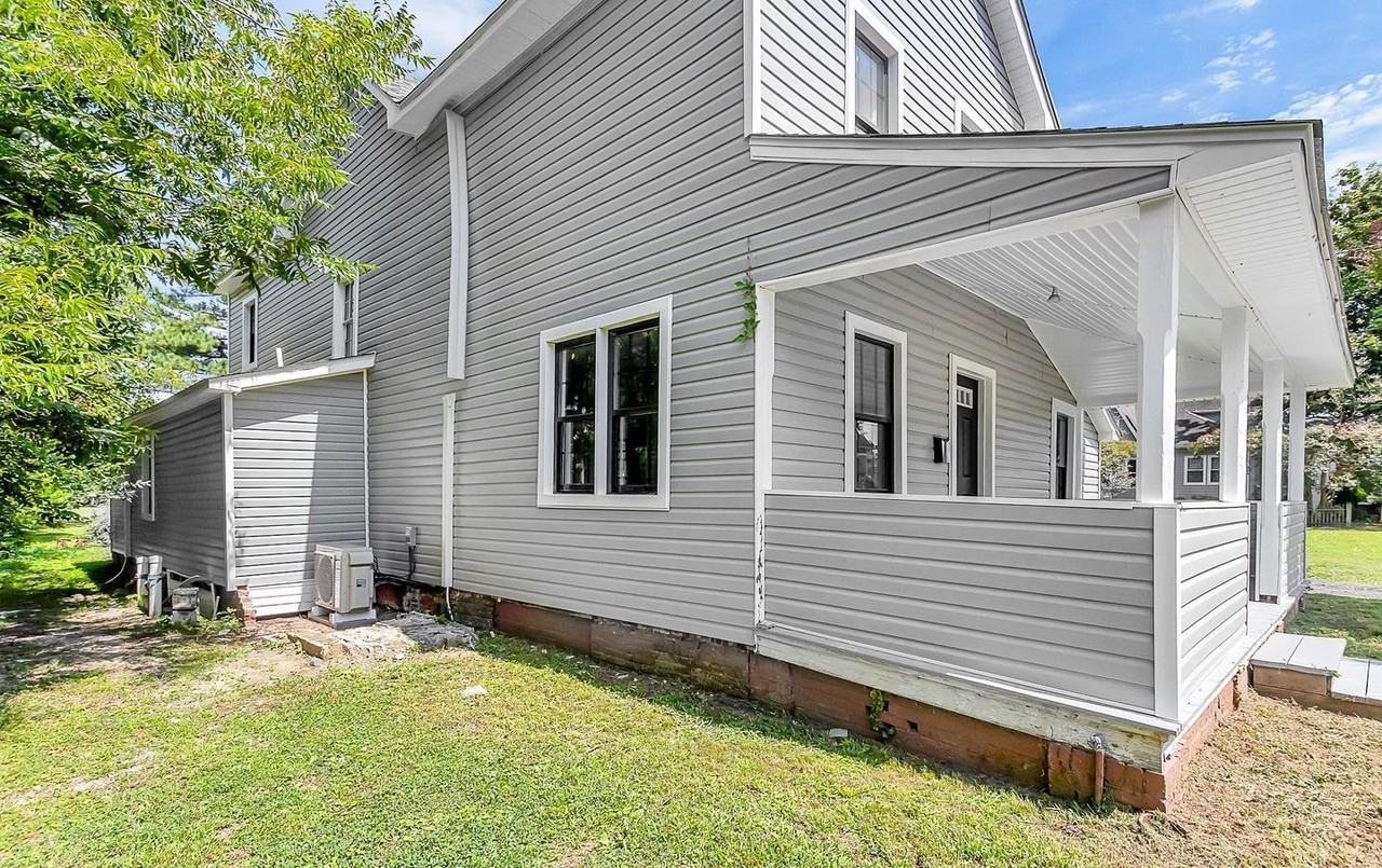 211 Walnut St #1 - Photo 6 of 31