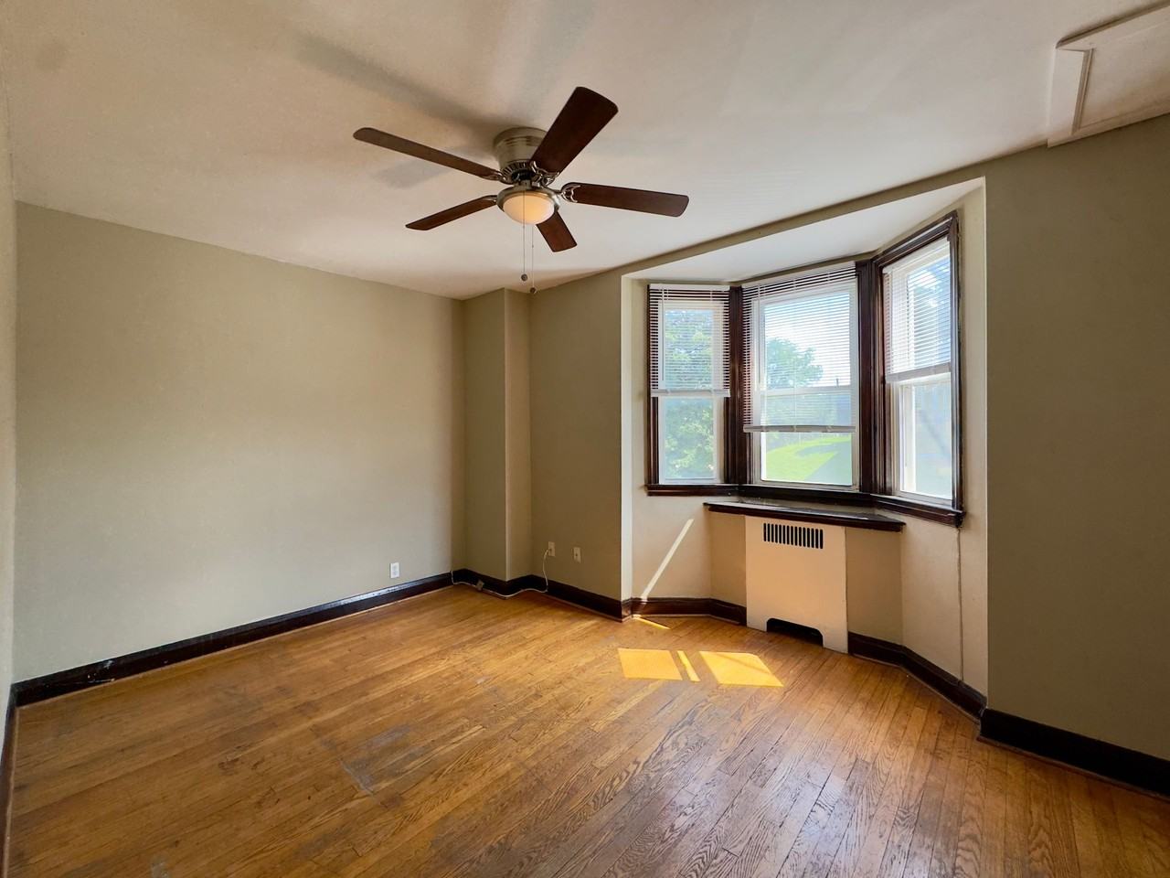 6201 Frederick Rd - Photo 2 of 13