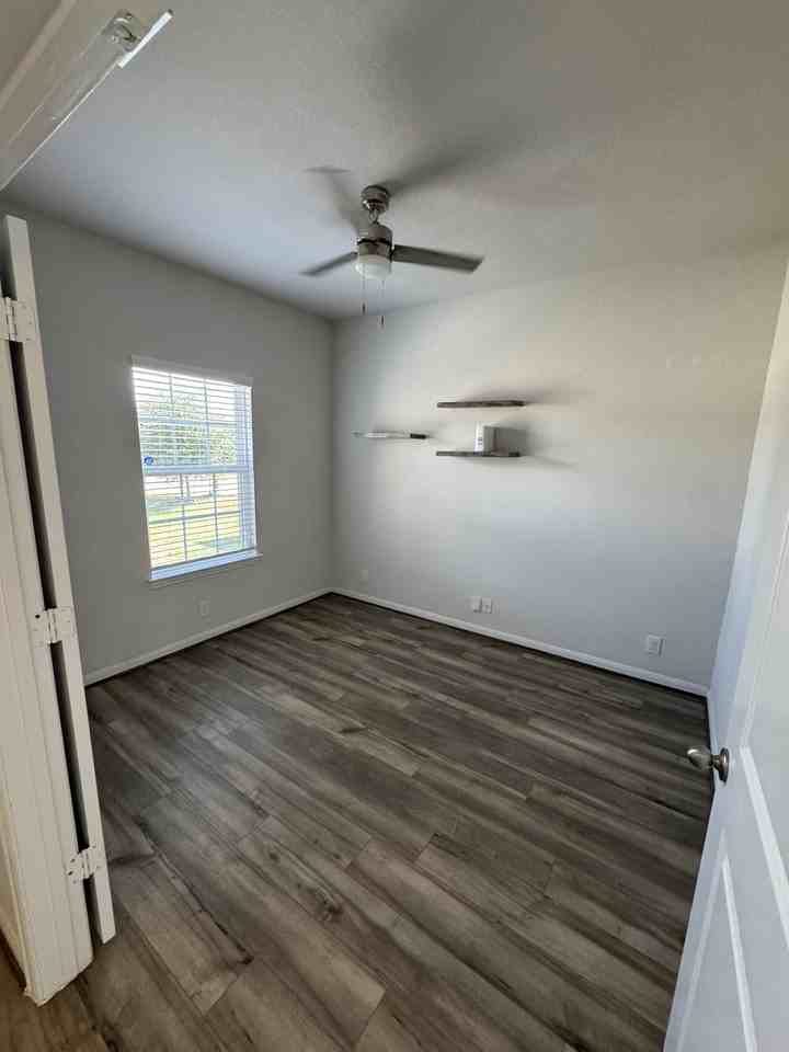 7510 Boxing Elm #1 - Photo 3 of 35