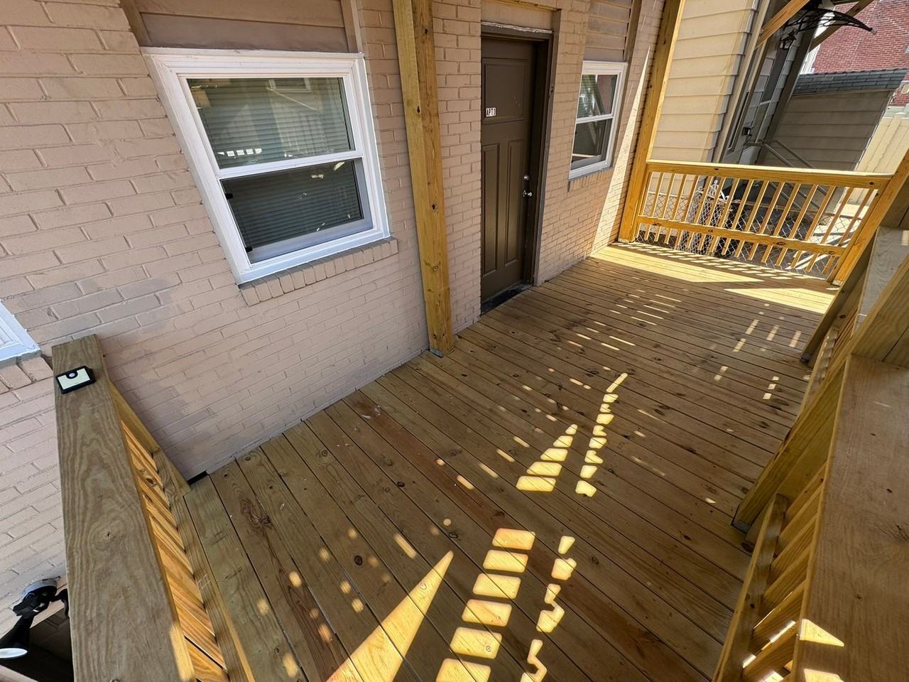 2918 Walnut Street - Photo 4 of 34