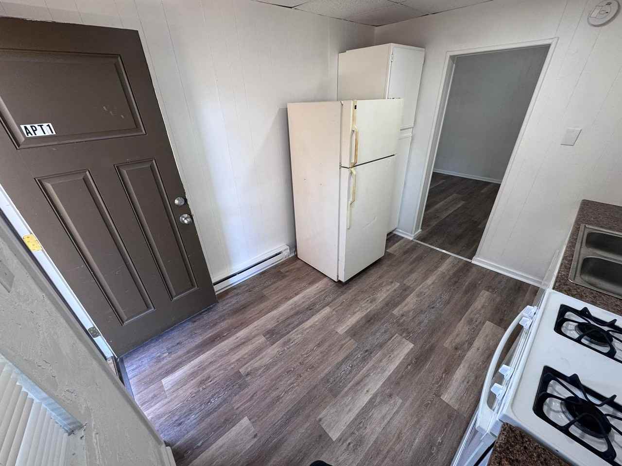 2918 Walnut Street - Photo 6 of 34