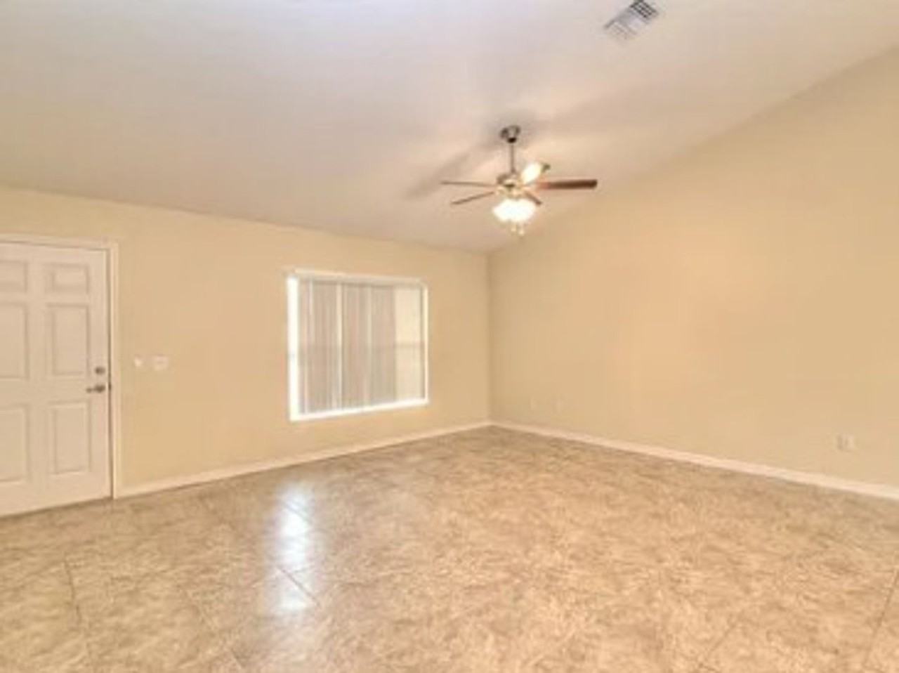 13 Hemlock Trace Ct - Photo 6 of 19