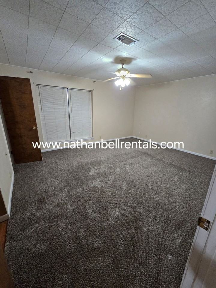3025 Abbott Ln - Photo 5 of 16