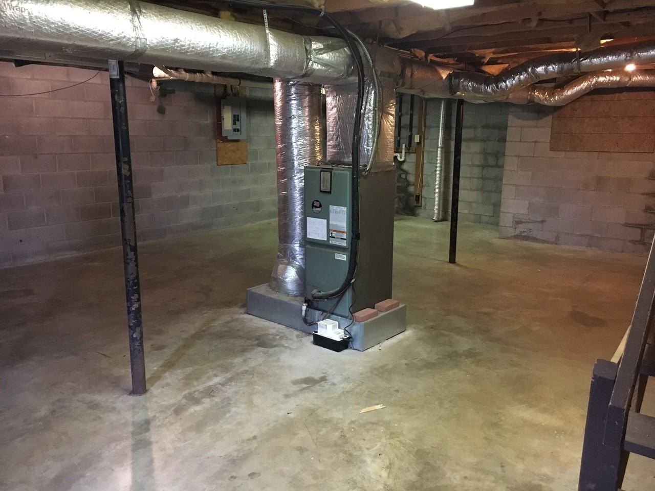 838 Central Ave - Photo 7 of 8