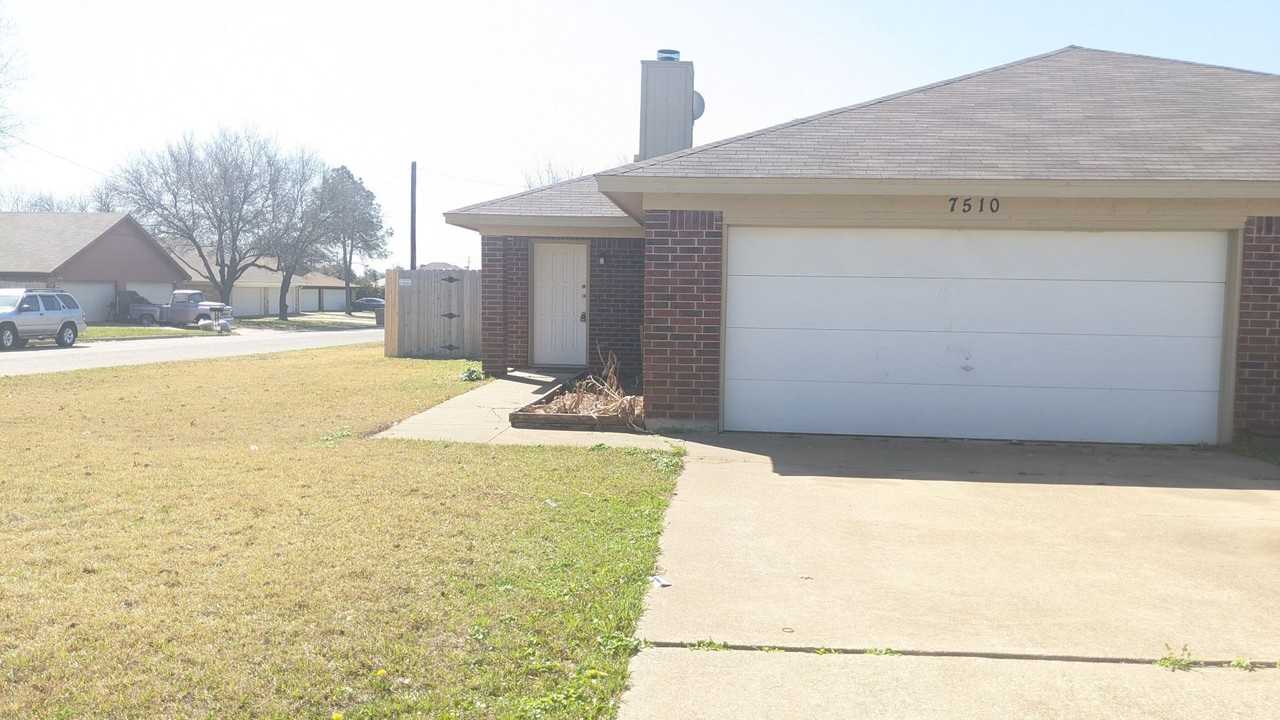 7510 Connie Ln