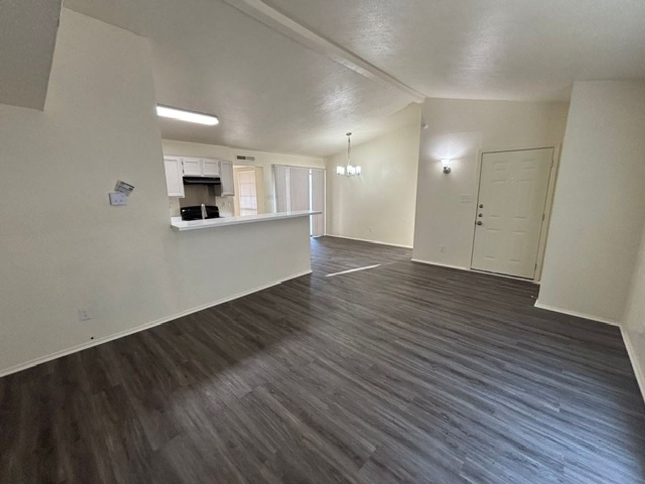 2517 Limestone Dr - Photo 3 of 15