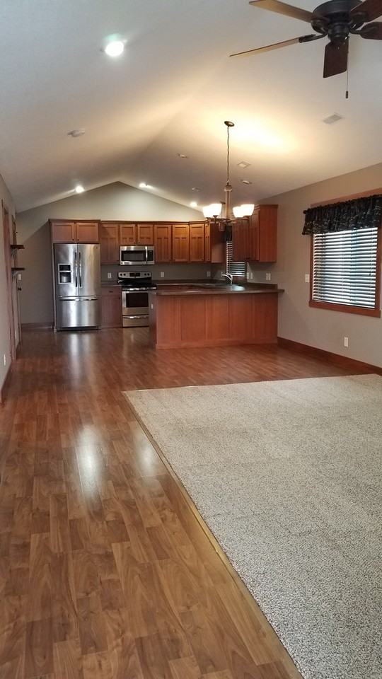 1876 Greenwood Valley Dr - Photo 2 of 20