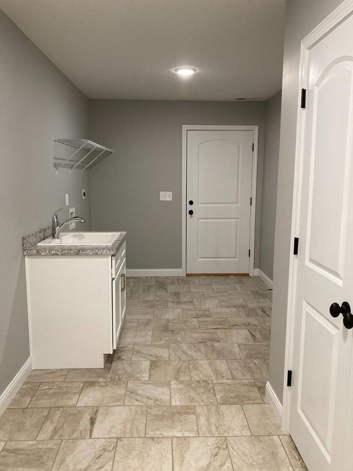 116 Legacy Ct Unit B - Photo 5 of 50