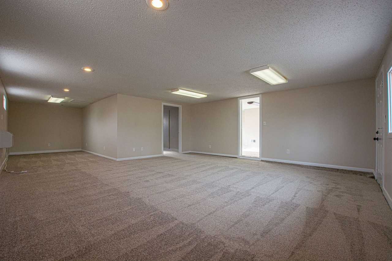 2301 Wayne St - Photo 7 of 20