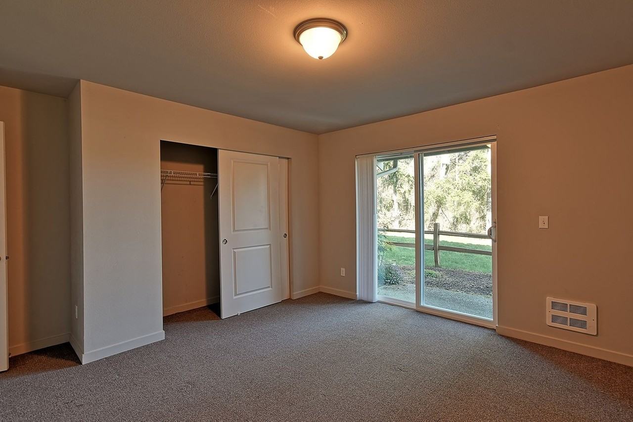 10514 14th Dr Se - Photo 2 of 14