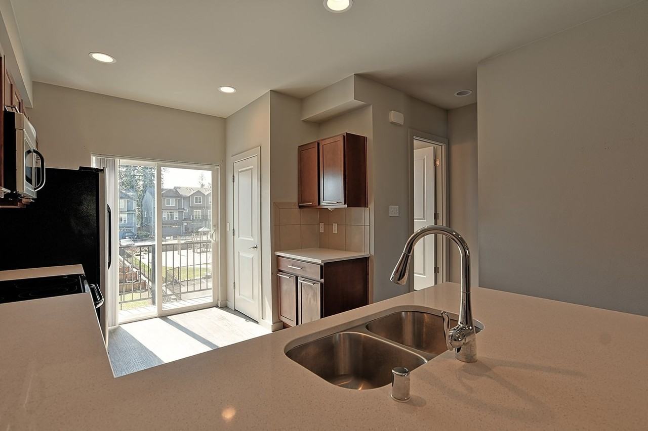 10514 14th Dr Se - Photo 5 of 14