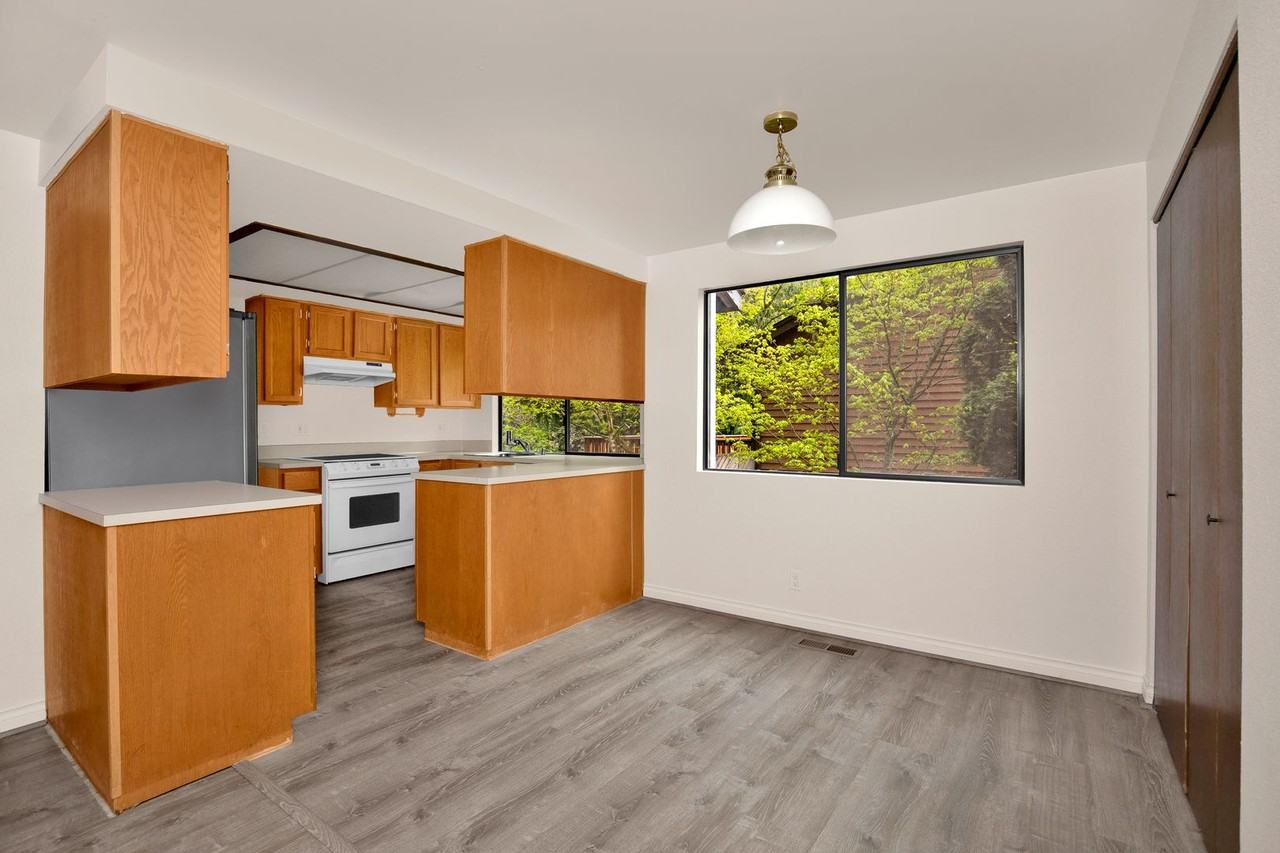 17806 Ne 103rd Ct - Photo 3 of 16