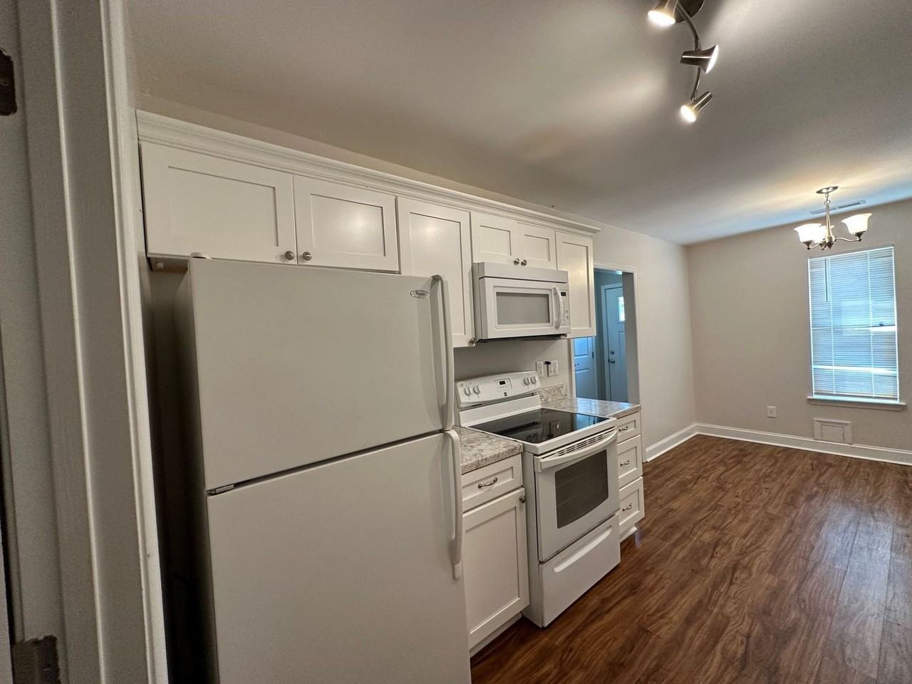 1788 Solar Ln - Photo 2 of 12