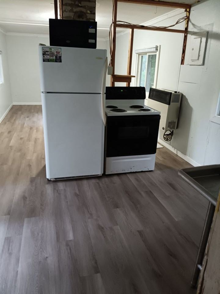 3714 Carlton St - Photo 2 of 8