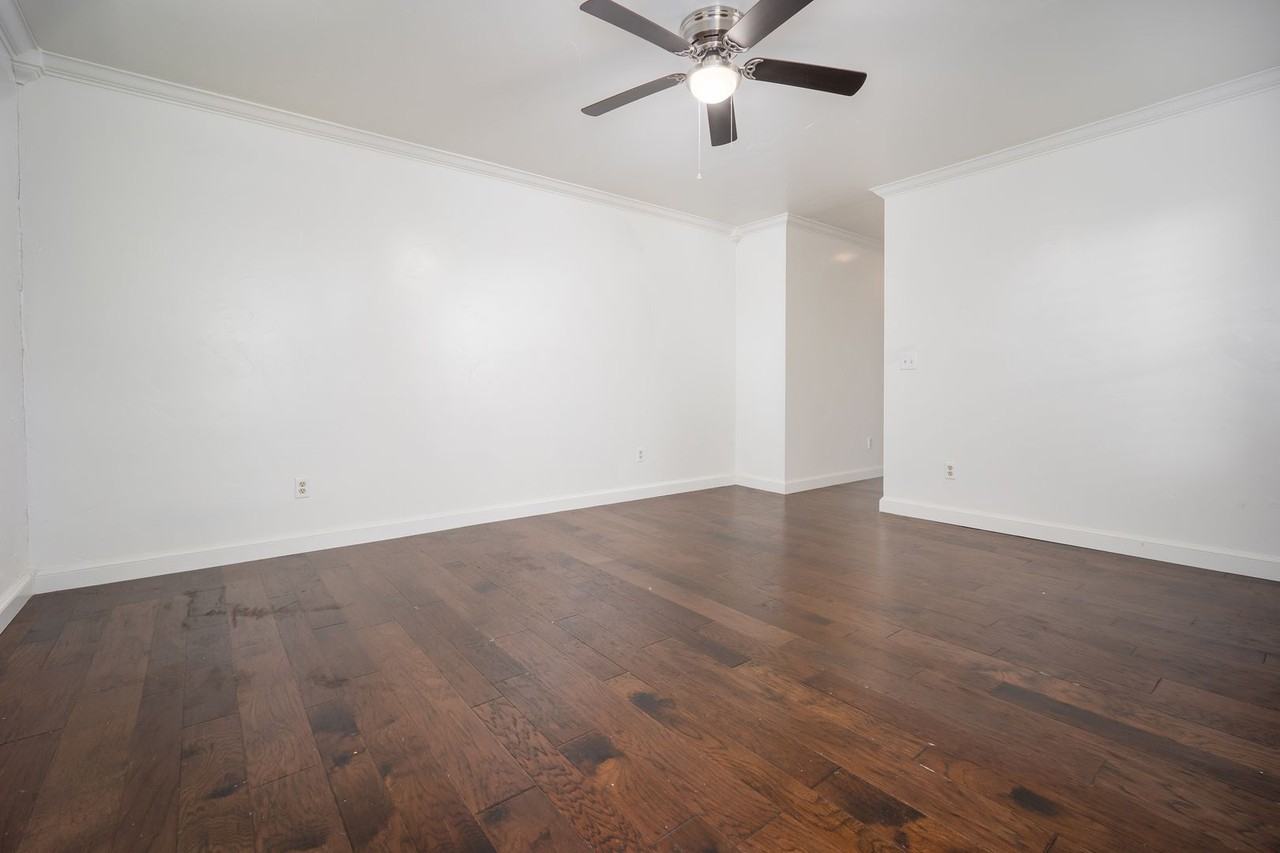 1129 Nw 176th St - Photo 4 of 23