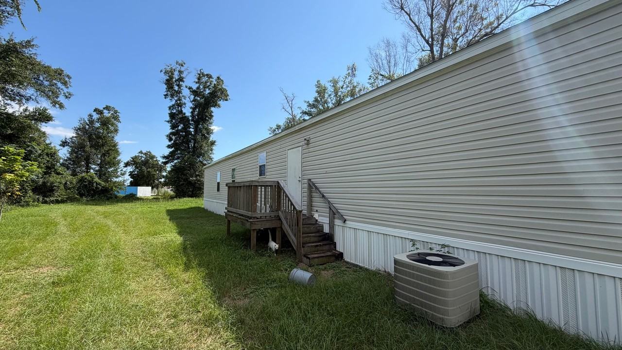 4220 Barber St - Photo 2 of 20