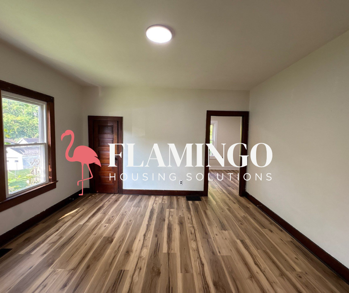432 N West St - Photo 4 of 13