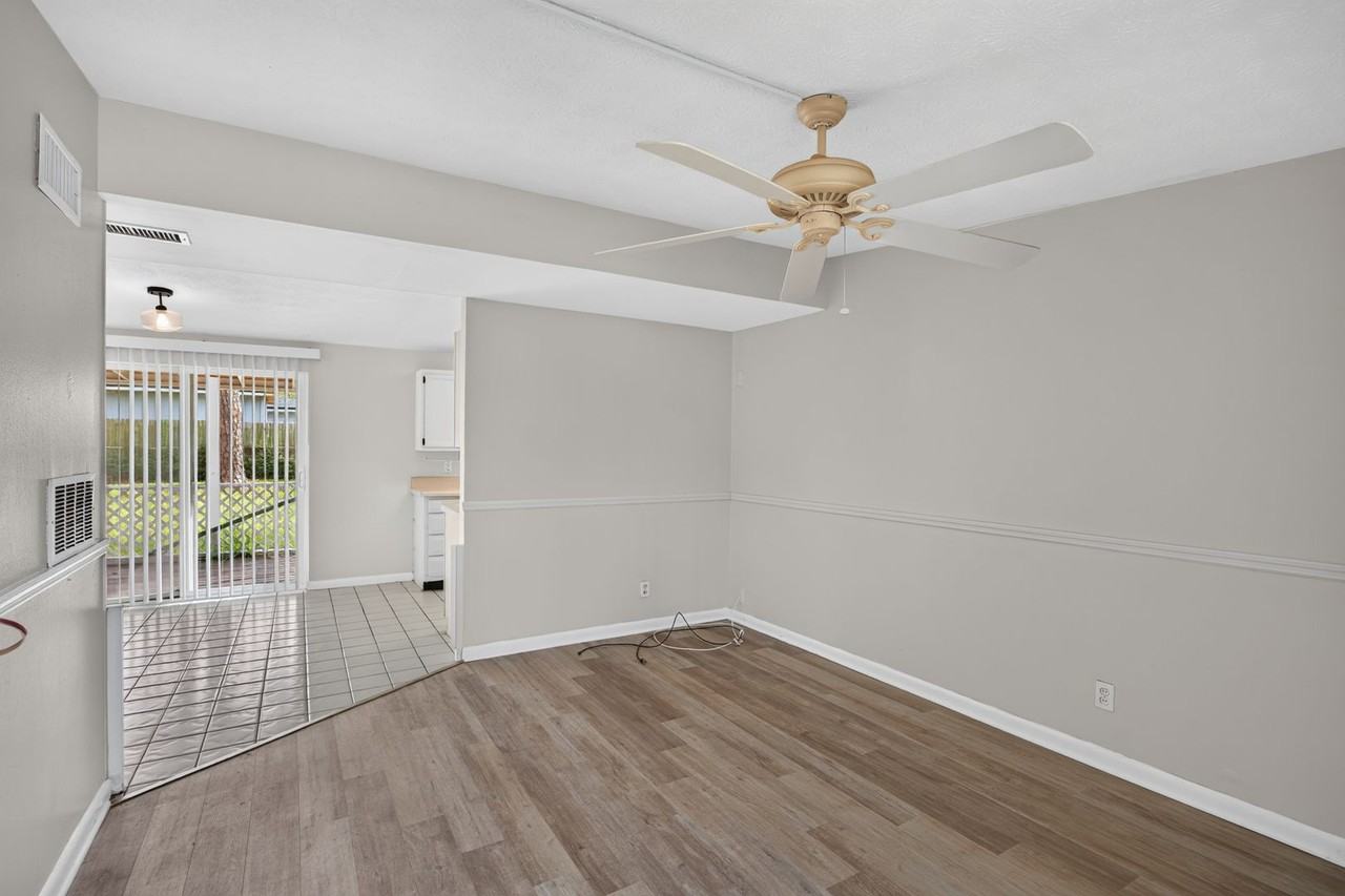 87 Saratoga Cir S - Photo 3 of 40
