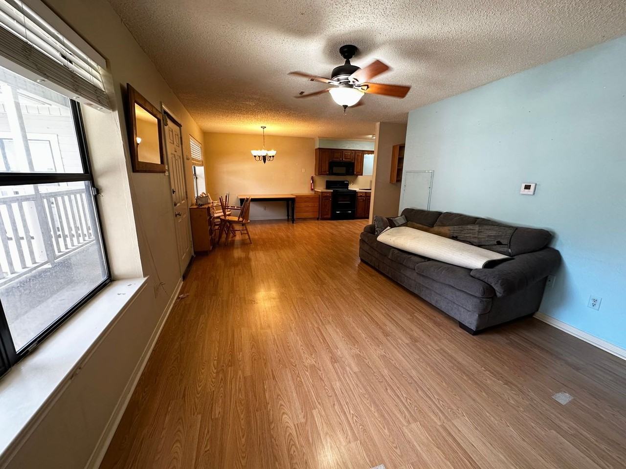 1824 S 8th St - Photo 2 of 20