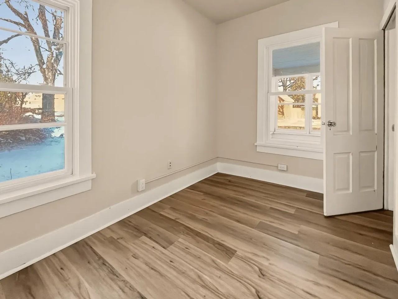 303 Rose St - Photo 2 of 10