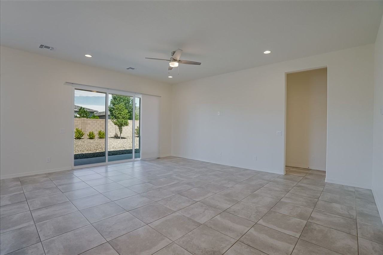 6832 Gables Trl - Photo 4 of 30