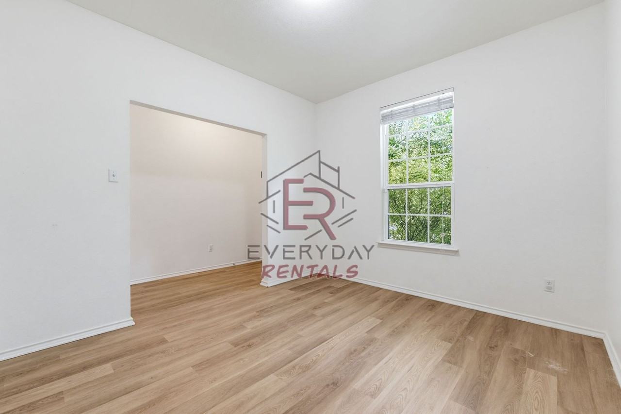 9309 Sandyford Ct - Photo 7 of 16