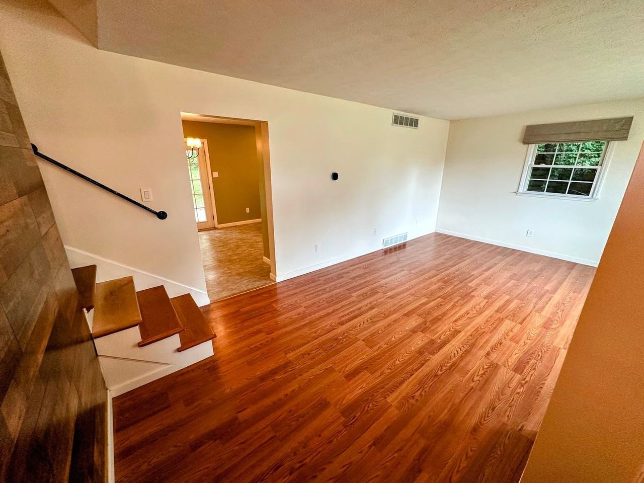 1187 Devonport Cir - Photo 2 of 26