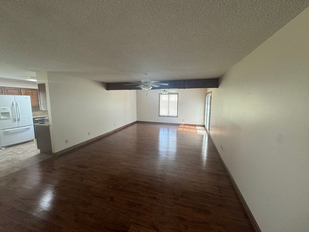 605 E Maplewood St - Photo 2 of 18
