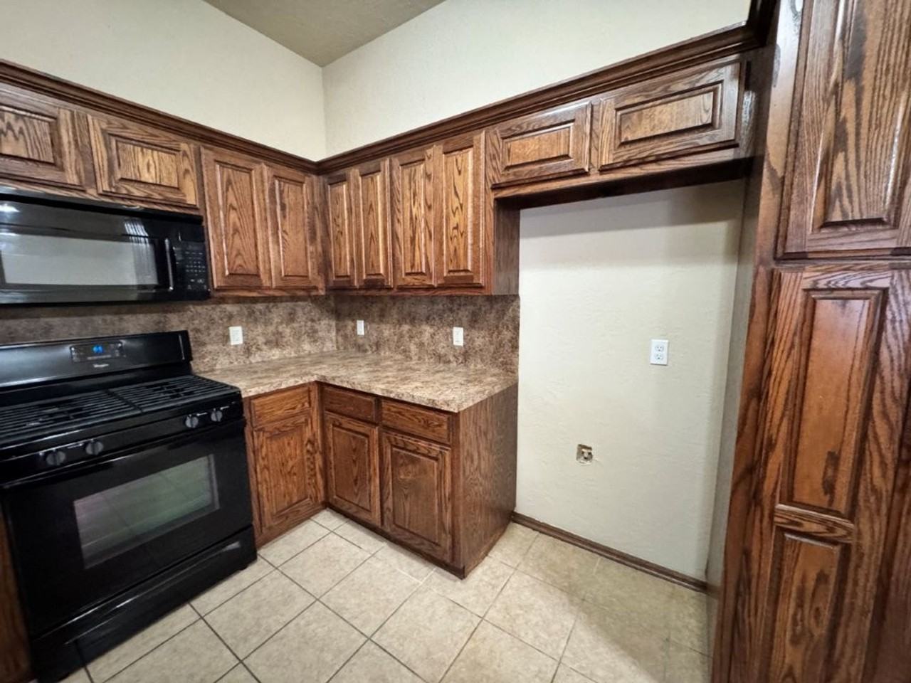 15012 Kyle Dr #A - Photo 6 of 18