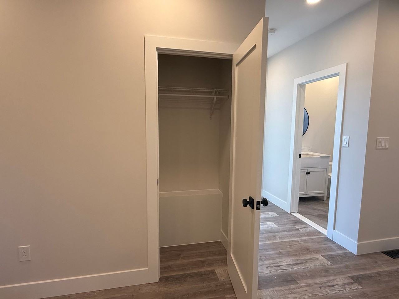 132 Yale - Photo 6 of 30