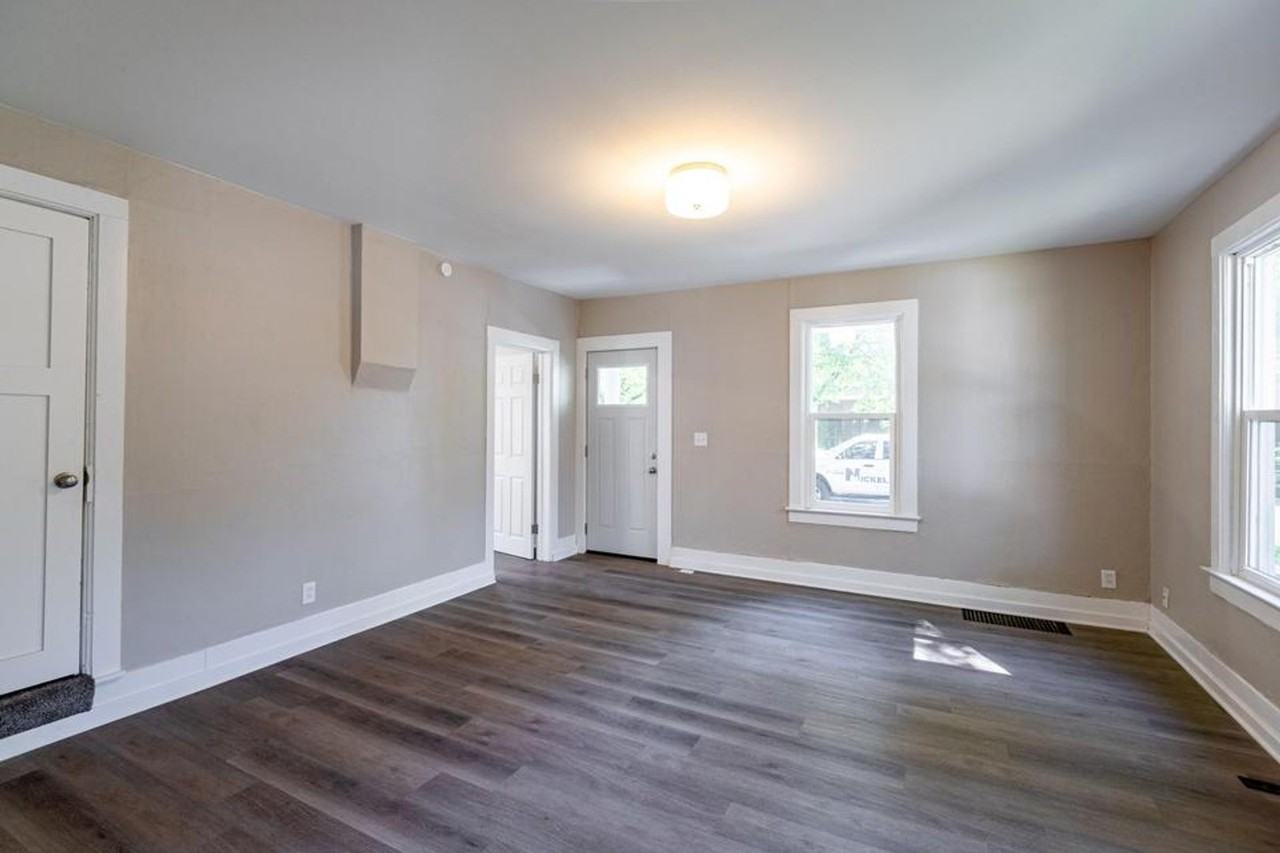 1512 Charles St - Photo 7 of 23
