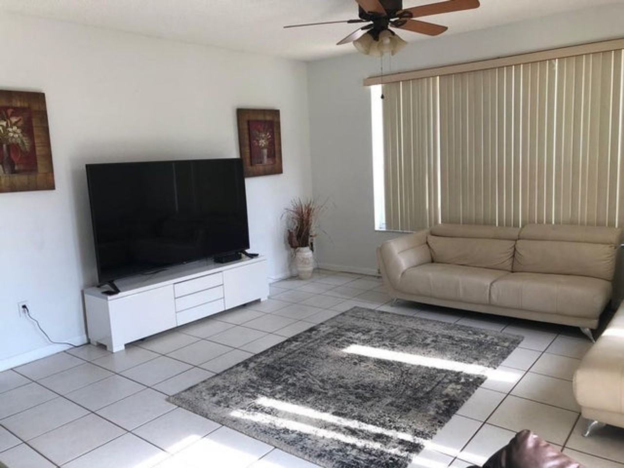 5414 Nw 48th St - Photo 6 of 12
