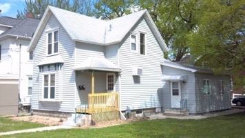 featured image of 1000 W Oakland Ave