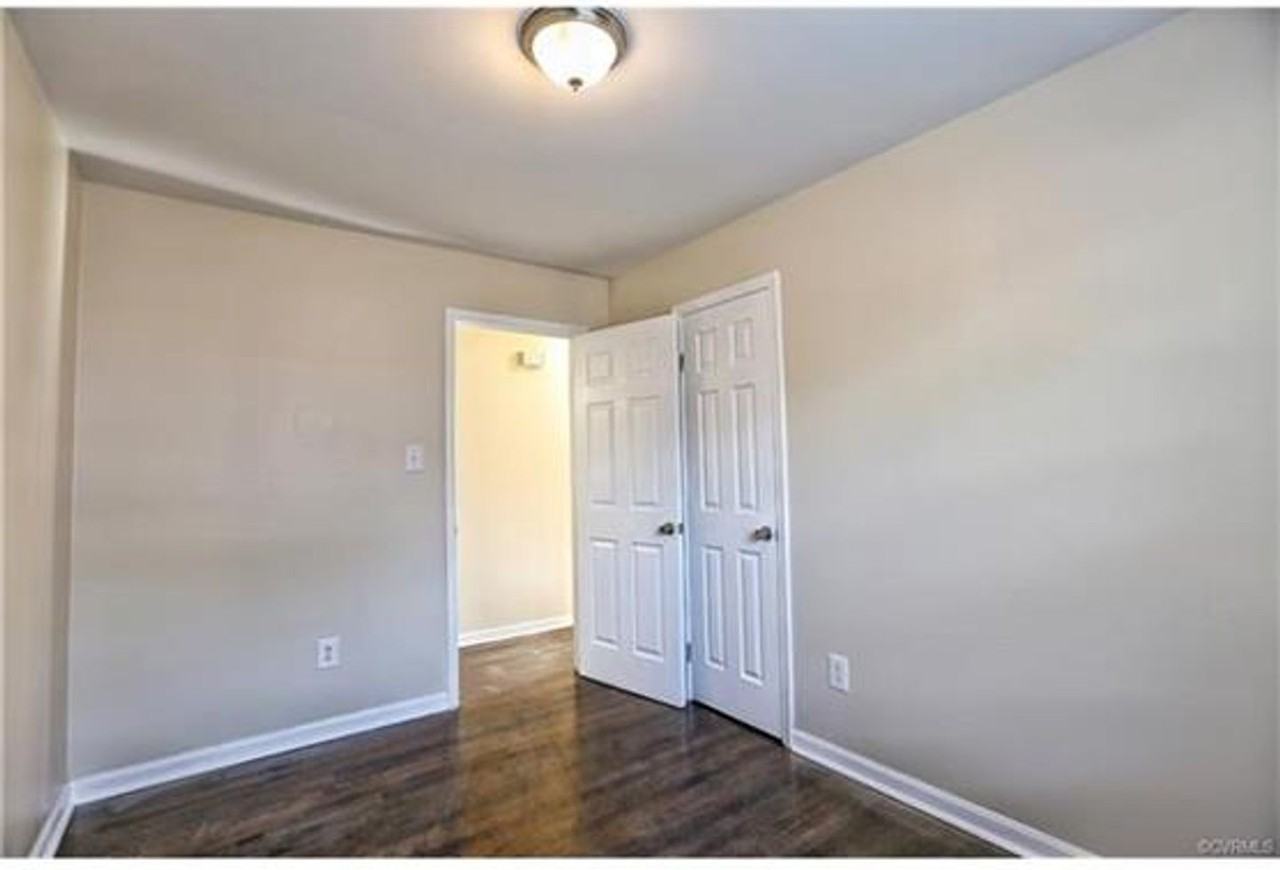 220 W 31st St #B - Photo 6 of 10