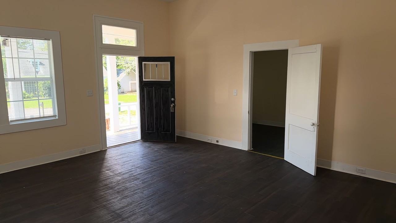 600B Gamble St - Photo 2 of 20
