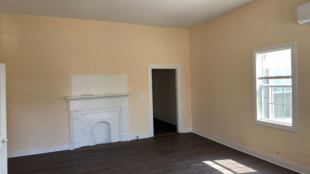 600B Gamble St - Photo 3 of 20