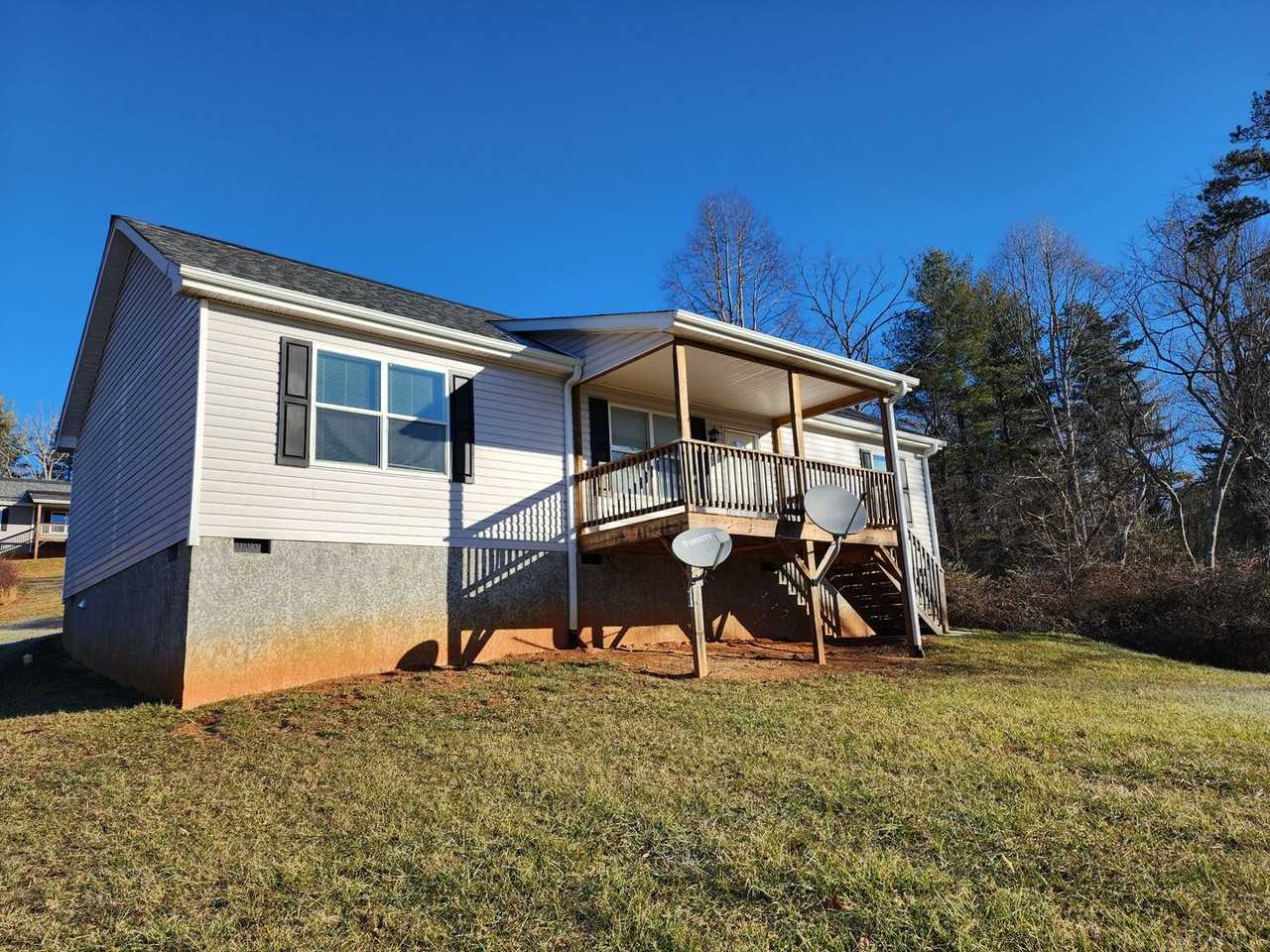 312 Mclean Heights Ct - Photo 3 of 21