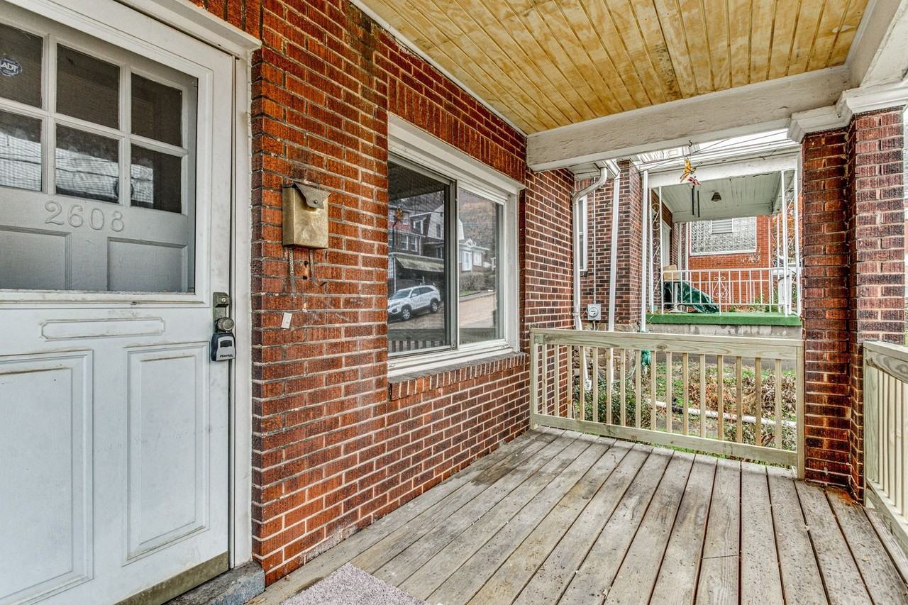 2608 Belmar Pl - Photo 2 of 26