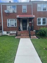 Beautiful 3 Bedroom 2 Full Bathroom Town Home Belair Edison - Photo 1 of 1