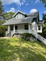 featured image of 1625 S Maple Rd