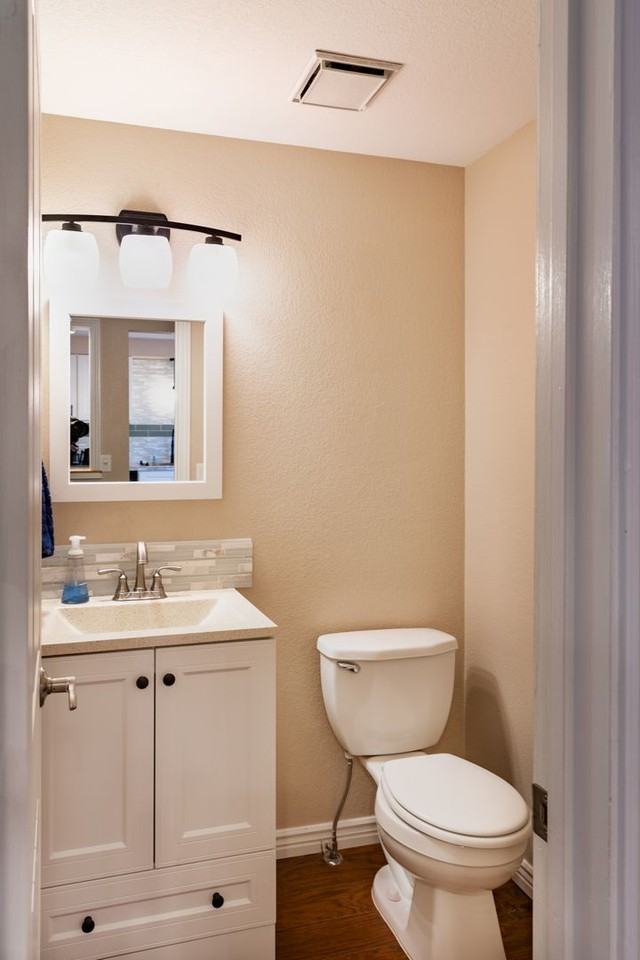 1855 E Boise Ave - Photo 5 of 18