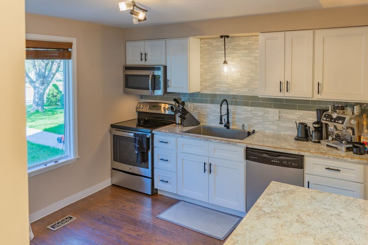1855 E Boise Ave - Photo 7 of 18