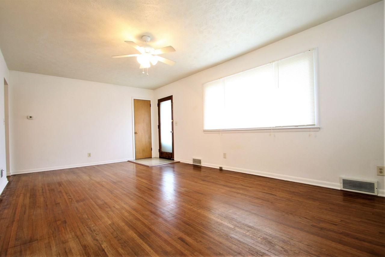 6913 Bedford Ave - Photo 2 of 12