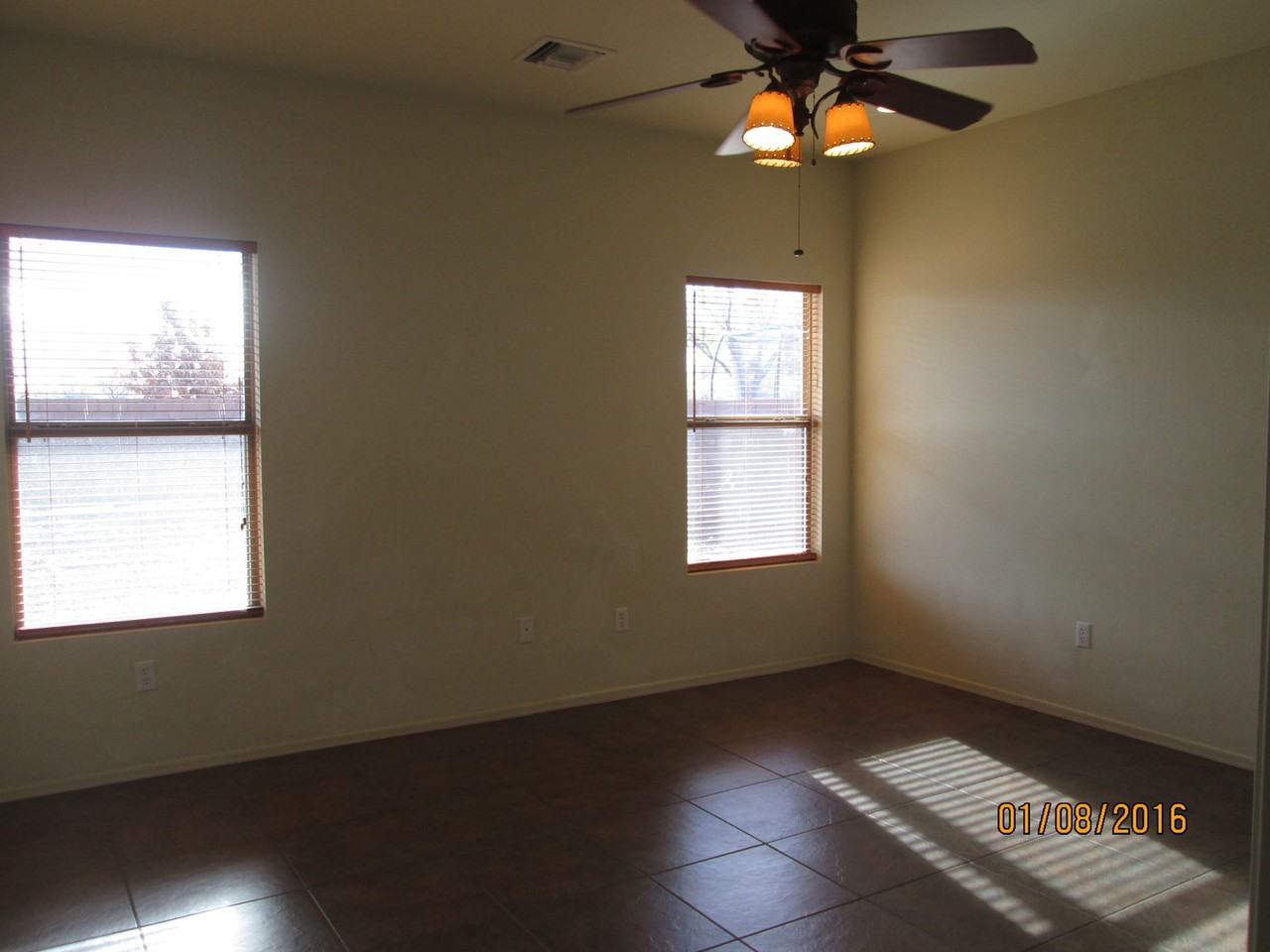 993 993 S Throne #ST - Photo 4 of 9