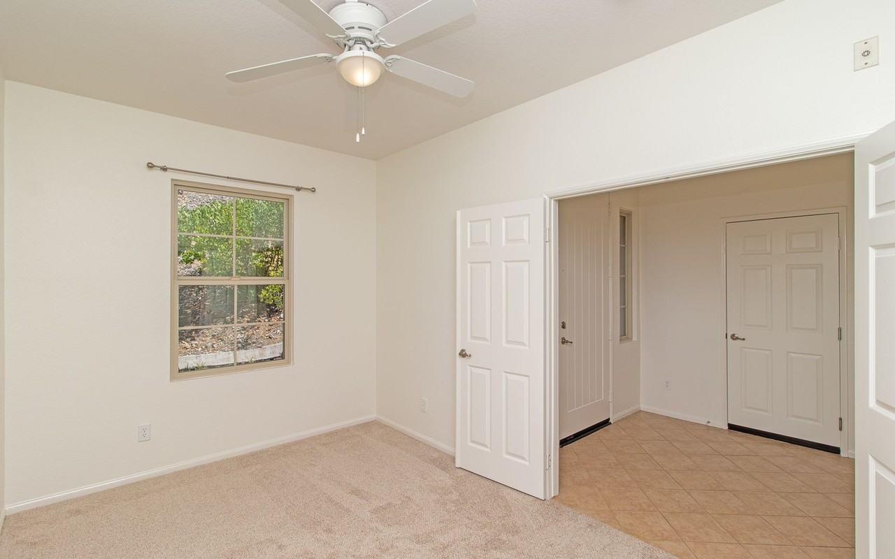 2110 Silverado St - Photo 5 of 45