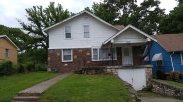 featured image of 3024 E 60th St