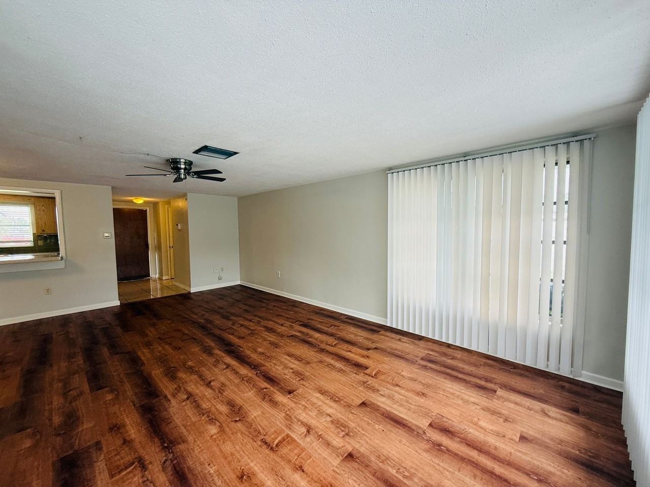 7910 Lilac Dr - Photo 2 of 28