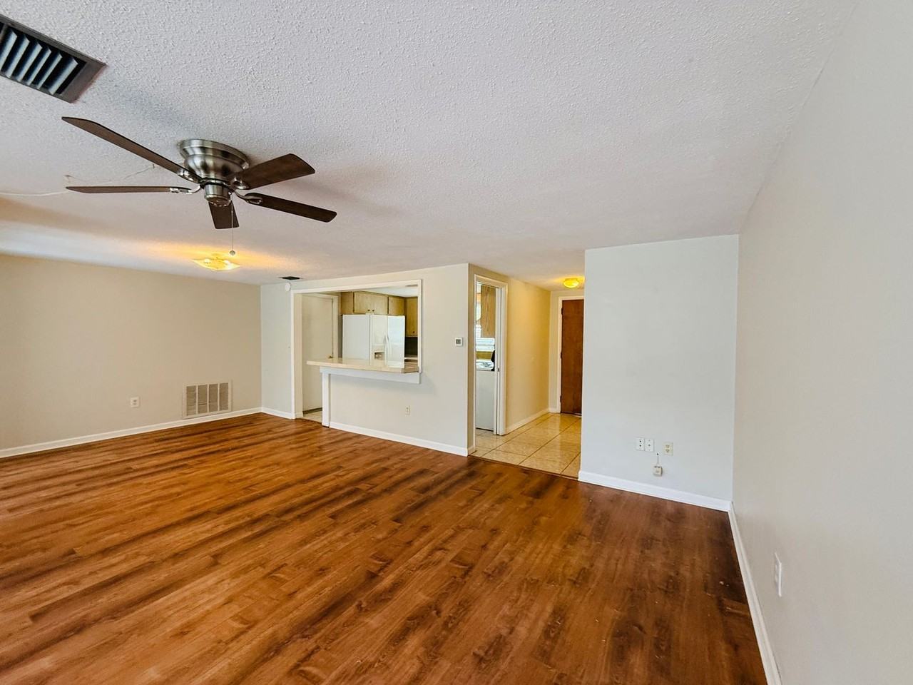7910 Lilac Dr - Photo 3 of 28